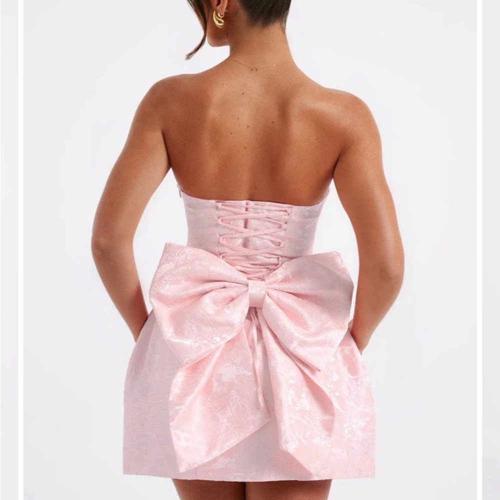 Strapless bow dress